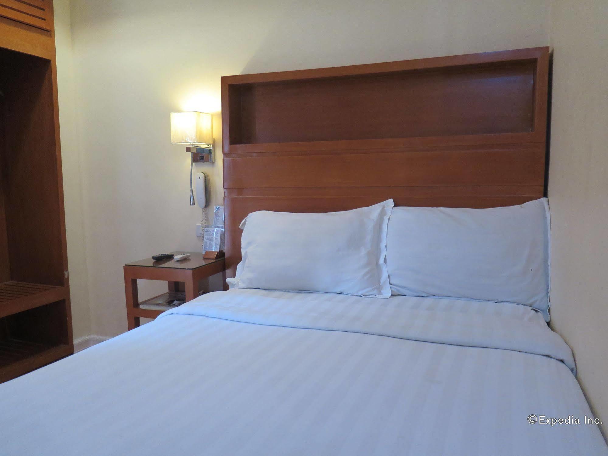 La Gloria Residence Inn Cebu Buitenkant foto
