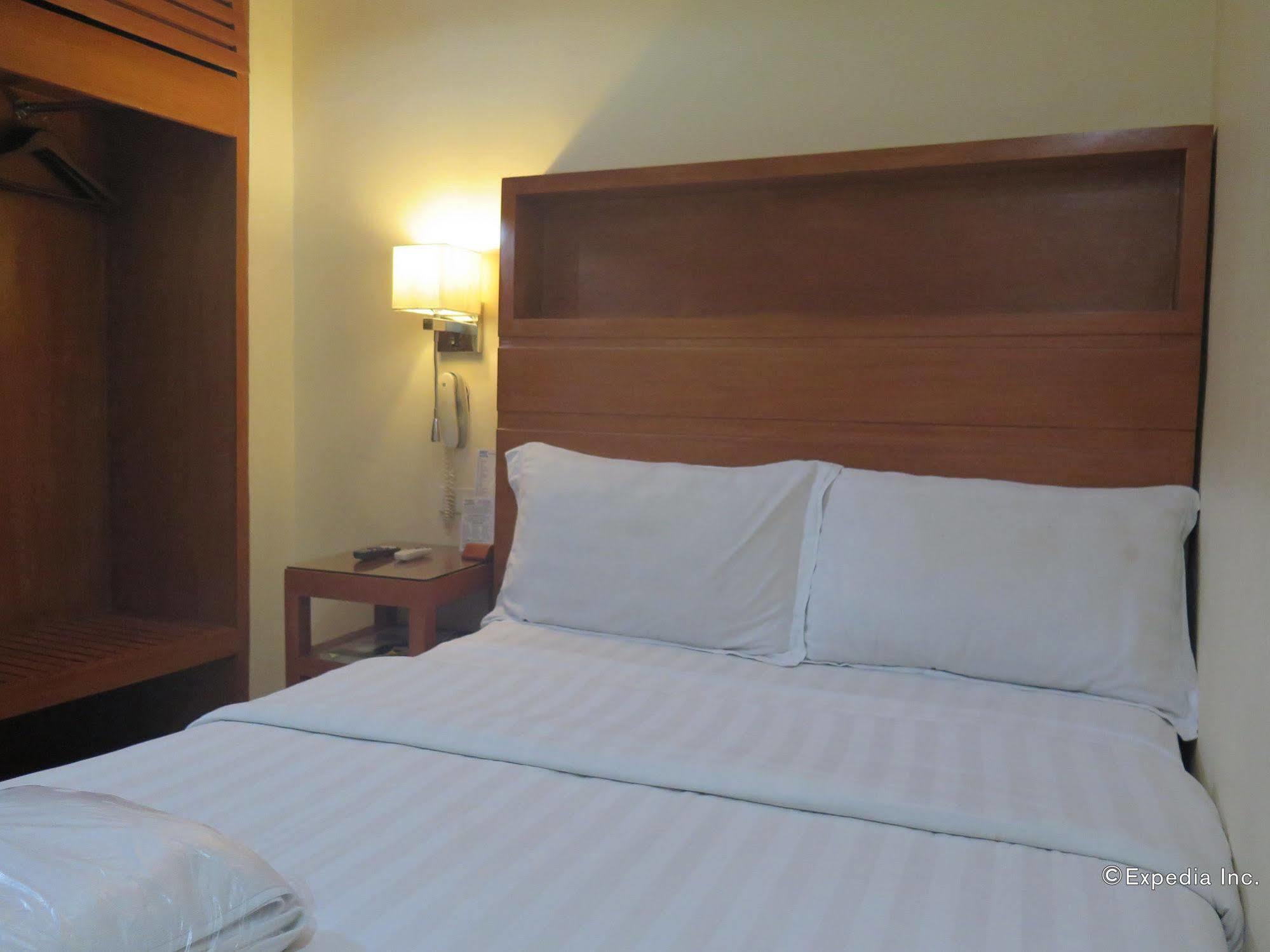 La Gloria Residence Inn Cebu Buitenkant foto