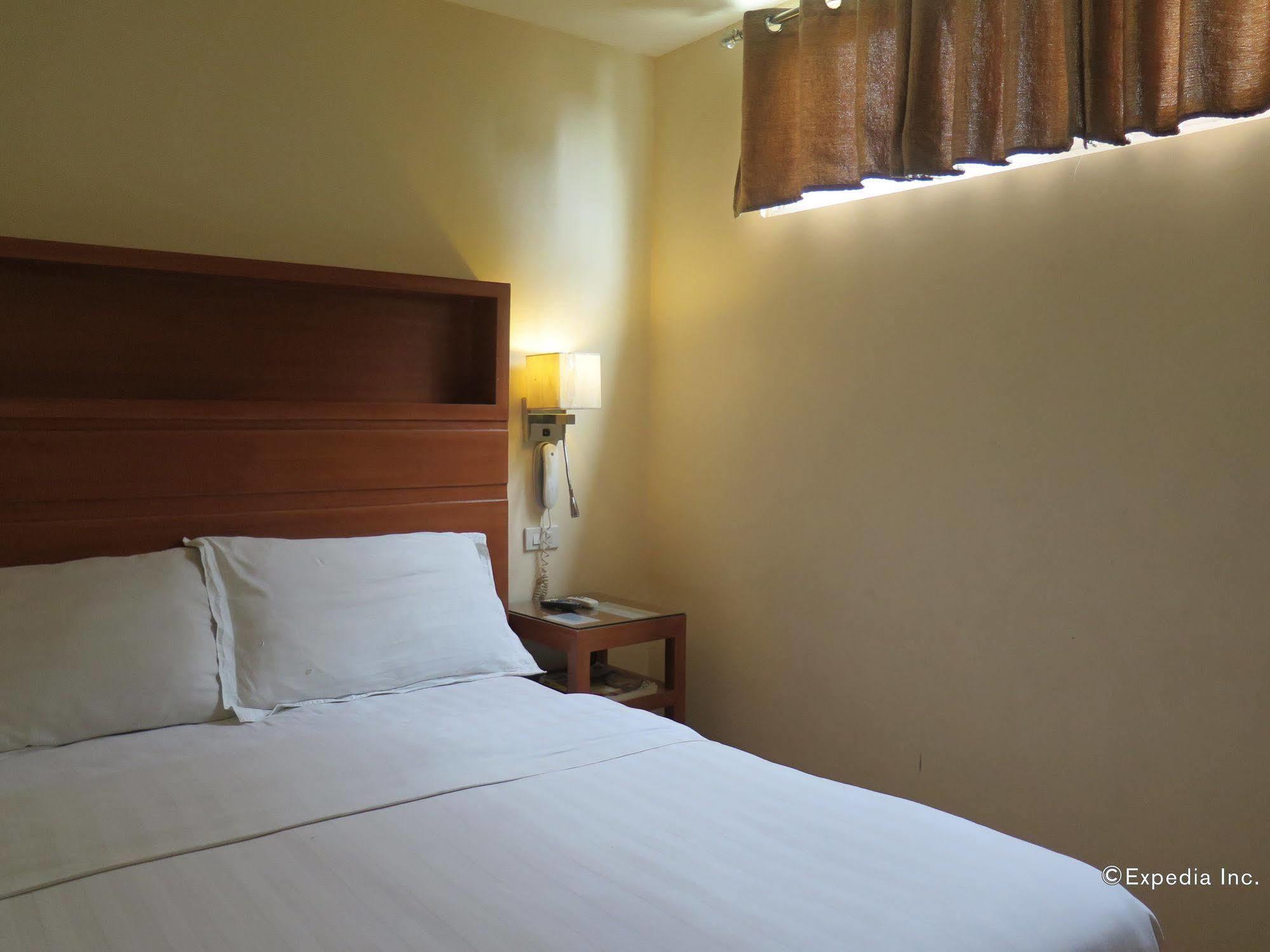 La Gloria Residence Inn Cebu Buitenkant foto